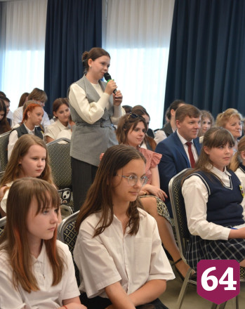 Звезда «Папиных дочек» посоветовала саратовским школьникам читать для души